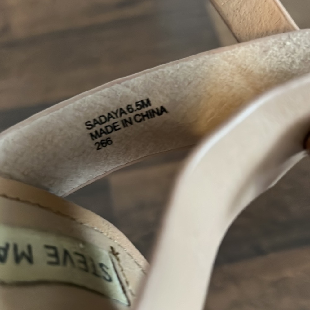 Steve Madden Sadaya Nude Heel - Picture 7 of 8